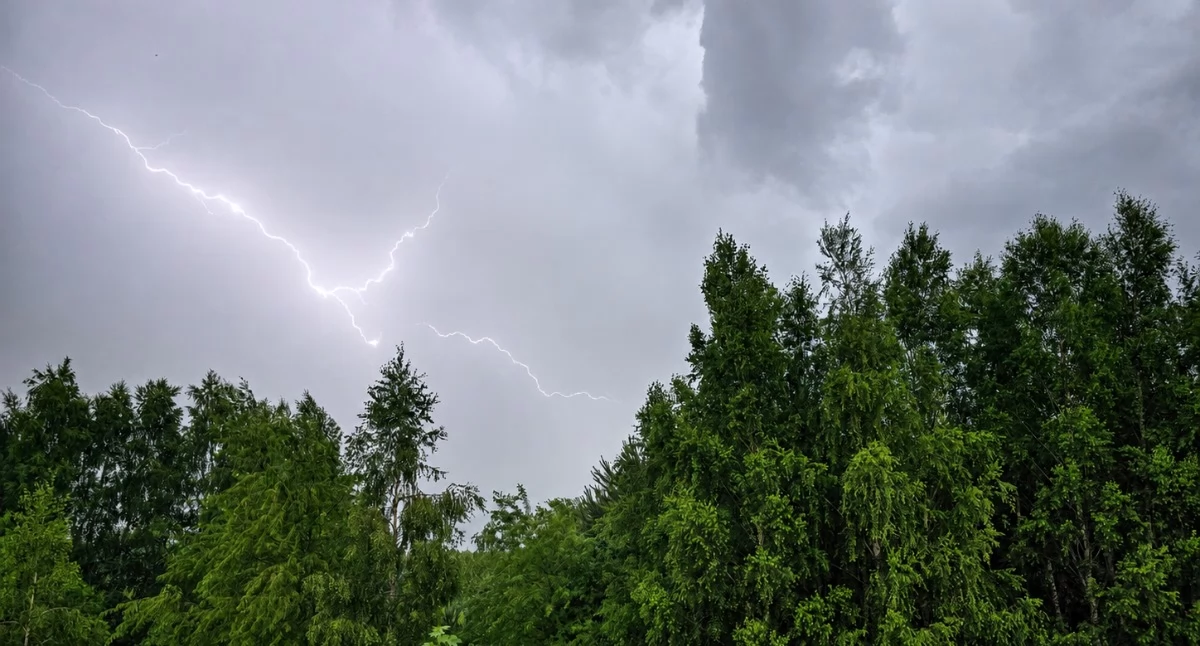 Komunikaty, Pogoda Włocławek okolice Nadciągają gwałtowne burze - zdjęcie, fotografia