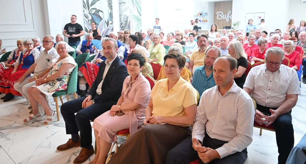 Kultura, Muzyka sztuka wspólne emocje Melodie pokoleń połączyły mieszkańców Baruchowa - zdjęcie, fotografia