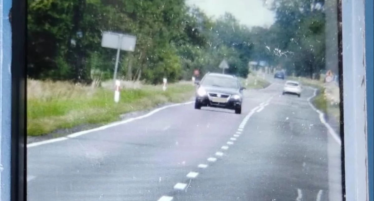 Policja - komunikaty policyjne, tysięcy złotych mandatu latka Pędził - zdjęcie, fotografia