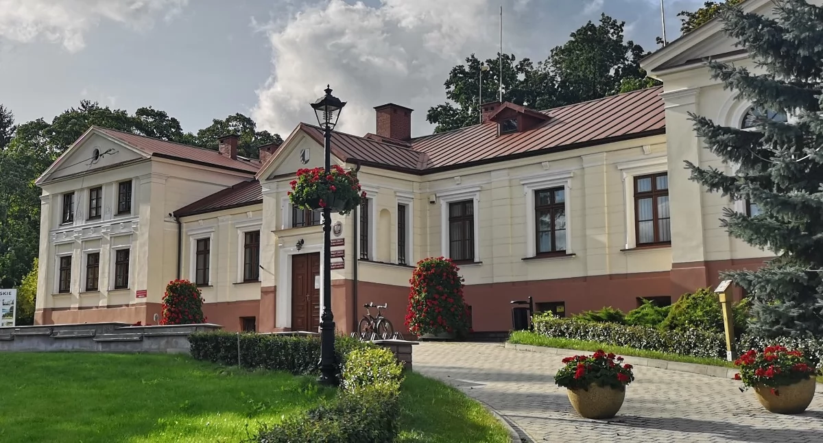 Ludzie_, burzy wokół psów Baruchowie gmina przerywa milczenie - zdjęcie, fotografia