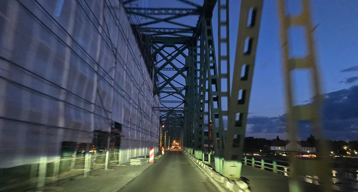 Komunikacja, Remont mostu Włocławku potrwa dłużej - zdjęcie, fotografia