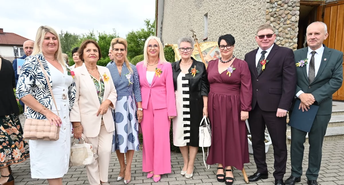 Rolnictwo, Dożynki Gminy Włocławek Smólniku Trudny sezon rolników miliony rozwój gminy - zdjęcie, fotografia