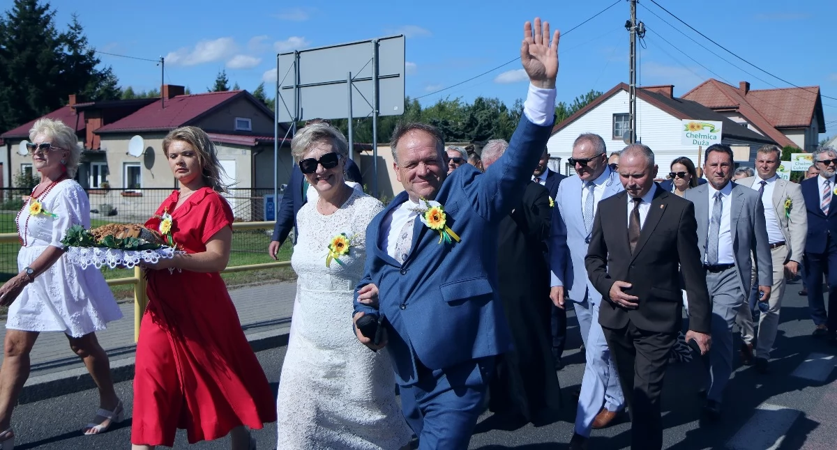 Rolnictwo, Dożynki Fabianki Podziękowali rolnikom Wieczorem bawili Zdjęcia - zdjęcie, fotografia