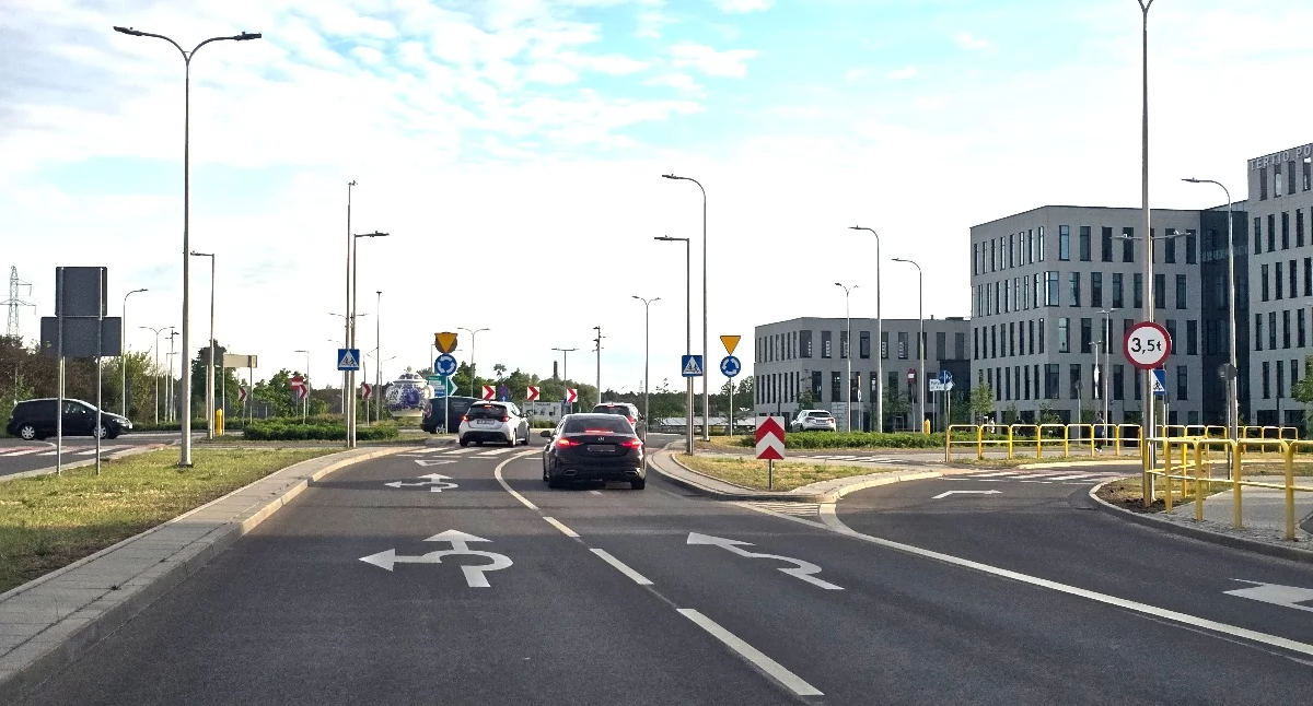 Komunikacja, przepisy obowiązują Jeden błąd może oznaczać utratę prawa jazdy - zdjęcie, fotografia
