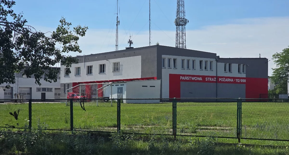 Urząd Miasta, Schrony Włocławku lokalizacji jedna informacja szczególnie zwraca uwagę - zdjęcie, fotografia