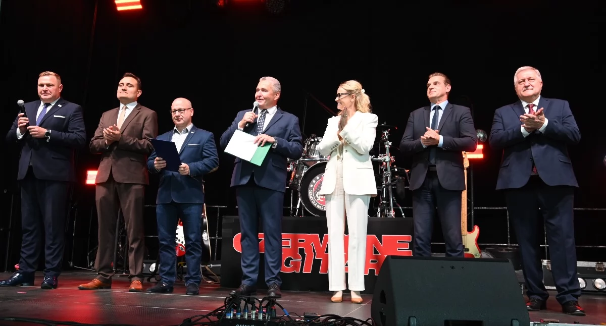 Ludzie_, Powiatowy Dzień Seniora Lubrańcu Marysinie którzy wiele warto pamiętać - zdjęcie, fotografia