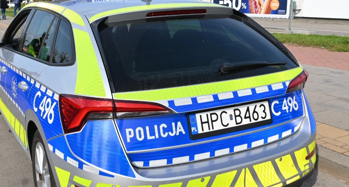 Policja - komunikaty policyjne, Zaczepił latkę blokiem Włocławku Wszedł zakręcić wodę wyszedł biżuterią - zdjęcie, fotografia