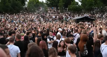 Dni Włocławka 2025: Young Igi rozgrzał scenę na Słodowie