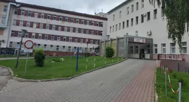 Kto zbuduje parking przy szpitalu? Dębczyński: Nie możemy czekać latami na parking wielopoziomowy