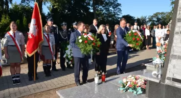 Patriotyczny akcent i pierwszy dzwonek – inauguracja roku szkolnego 2025/2026 w Lubieniu Kujawskim