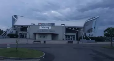 Ostro na meczu Anwilu. Kibic rzucił butelką, prokuratura stawia zarzuty