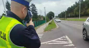 Policyjne kontrole we Włocławku – ponad setka kierowców złamała przepisy jednego dnia