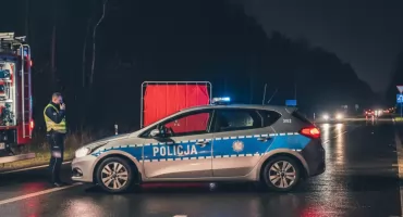 Tragedia na DK 91 między Włocławkiem a Kowalem. Osobówka uderzyła w ciężarówkę