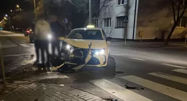 Zderzenie dwóch aut na Kaliskiej we Włocławku. Kierowca wymusił pierwszeństwo