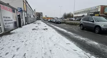 Zima znów zaskoczyła? Chodniki we Włocławku naprawdę śliskie
