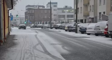 Ślizgawka we Włocławku i okolicach. Ulice i chodniki mogą zamienić się w lodowisko