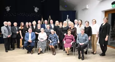 Opłatek, tradycja i wspólnota. Świąteczne spotkanie Zespołu Folklorystycznego Smólnik i KGW Smólnik