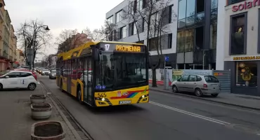 Autobusy MPK zmienią trasy i przystanki we Włocławku. Wszystko prace drogowe na ul. Warszawskiej