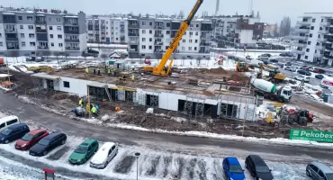 Nowy blok przy Celulozowej we Włocławku coraz wyższy. Kiedy zakończenie budowy?