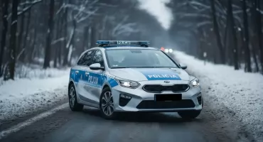 Policyjny pościg w regionie. 50-latek uderzył w inny samochód