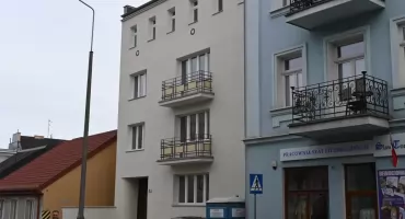 O te mieszkania przy Brzeskiej 15 we Włocławku walczyło 69 osób. Zobacz, jak wyglądają mieszkania w środku