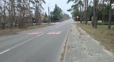 Nowe progi na Brzezinowej w Michelinie. Tak zmienił się przejazd tą ulicą [VIDEO]