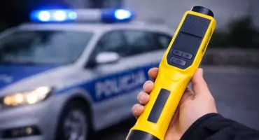 Pijany 30-letni pracownik w hotelu. Miał ponad 3 promile i chciał uciekać autem