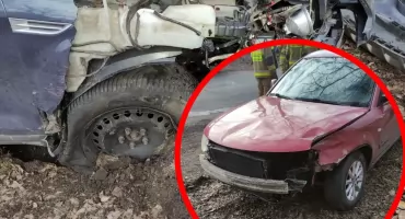 Zderzenie dwóch aut w Osięcinach. Ruch wahadłowy i akcja służb