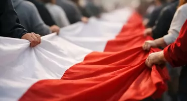 Majówka w Brześciu Kujawskim: 70-metrowa flaga i wspólne świętowanie