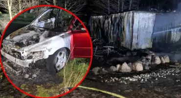 Pożar w Dębie Polskim. Spłonął domek letniskowy i samochód, 47-latek poparzony