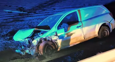 Młody kierowca stracił panowanie nad autem i dachował w Kłokocku