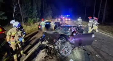 BMW i Nissan rozbite między Telążną Leśną a Kowalem. Cztery osoby trafiły do szpitala