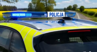 Ciężarówka przewróciła się i zablokowała drogę w powiecie włocławskim. Utrudnienia w ruchu i objazdy