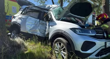 Śmiertelny wypadek na DW 557 w Chlebowie. ZDJĘCIA