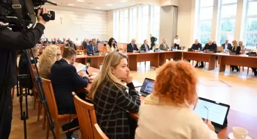 Włocławek szykuje zmiany w obsłudze szkół. Chodzi o cyberbezpieczeństwo, BHP i zamówienia publiczne