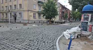 Zniknął słup z ul. Św. Antoniego. Czy wróci historyczny element ulicy?