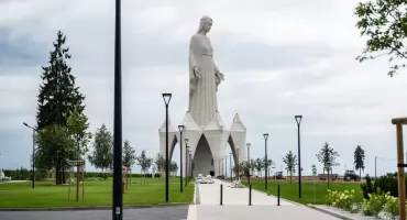 Najwyższa w Europie figura Matki Boskiej w Konotopiu zostanie poświęcona. Jest program wydarzenia