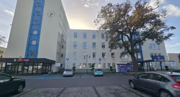 Praca we Włocławku. Dwie placówki szukają ludzi, a czasu na złożenie dokumentów jest niewiele