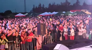Dożynki w Choceniu. Dwie znane gwiazdy wystąpią wieczorem. Program