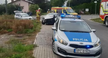 Zderzenie Kii z Seatem w Nowej Wsi. Za kierownicą siedziała 20-latka