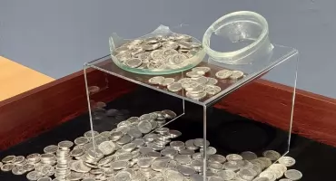 Kolejny skarb znaleziony we Włocławku. W centrum miasta odkryto ponad 500 monet