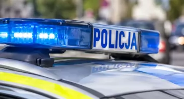 Zasłabł za kierownicą hondy. Uderzył w pięć zaparkowanych aut na Pogodnej