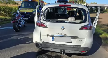 Nie zdążył wyhamować na DW 266. Motocyklista trafił do szpitala