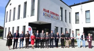 Wielki dzień w Boniewie. Trzy otwarcia, milionowe inwestycje i miejsca, które mają służyć mieszkańcom