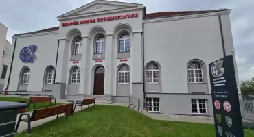 Bezpieczeństwo w szkołach. Policja podała nowe dane, a MEN szykuje zmiany, które odczują uczniowie