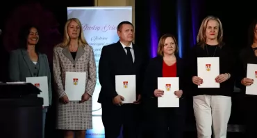 Dzień Edukacji Narodowej w Zespole Szkół nr 3 we Włocławku. 159 osób wyróżnionych. Zdjęcia