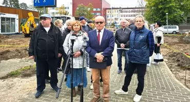 Dzięki niej widzę. Pacjenci bronią lekarki z Włocławka. Nie chcą, by odeszła ze szpitala