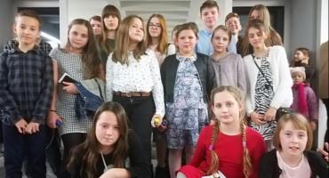 Uczniowie szkoły w Smólniku na balecie 